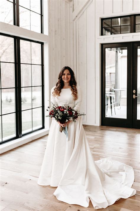 Loretta Wedding Dress – Chantel Lauren